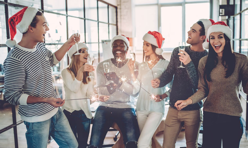 Throwing a Successful Holiday Party for Your Employees